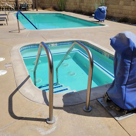 Best Western Plus Coachella Valley Inn & Suites Катидрал-Сити Экстерьер фото